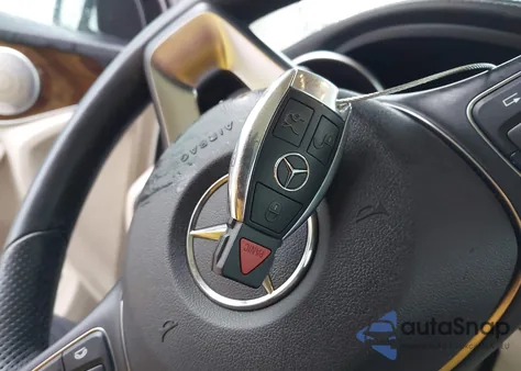 2019 Mercedes-Benz Glc 300 4Matic z USA, uszkodzony, nr VIN WDC0G4KB5KF605966